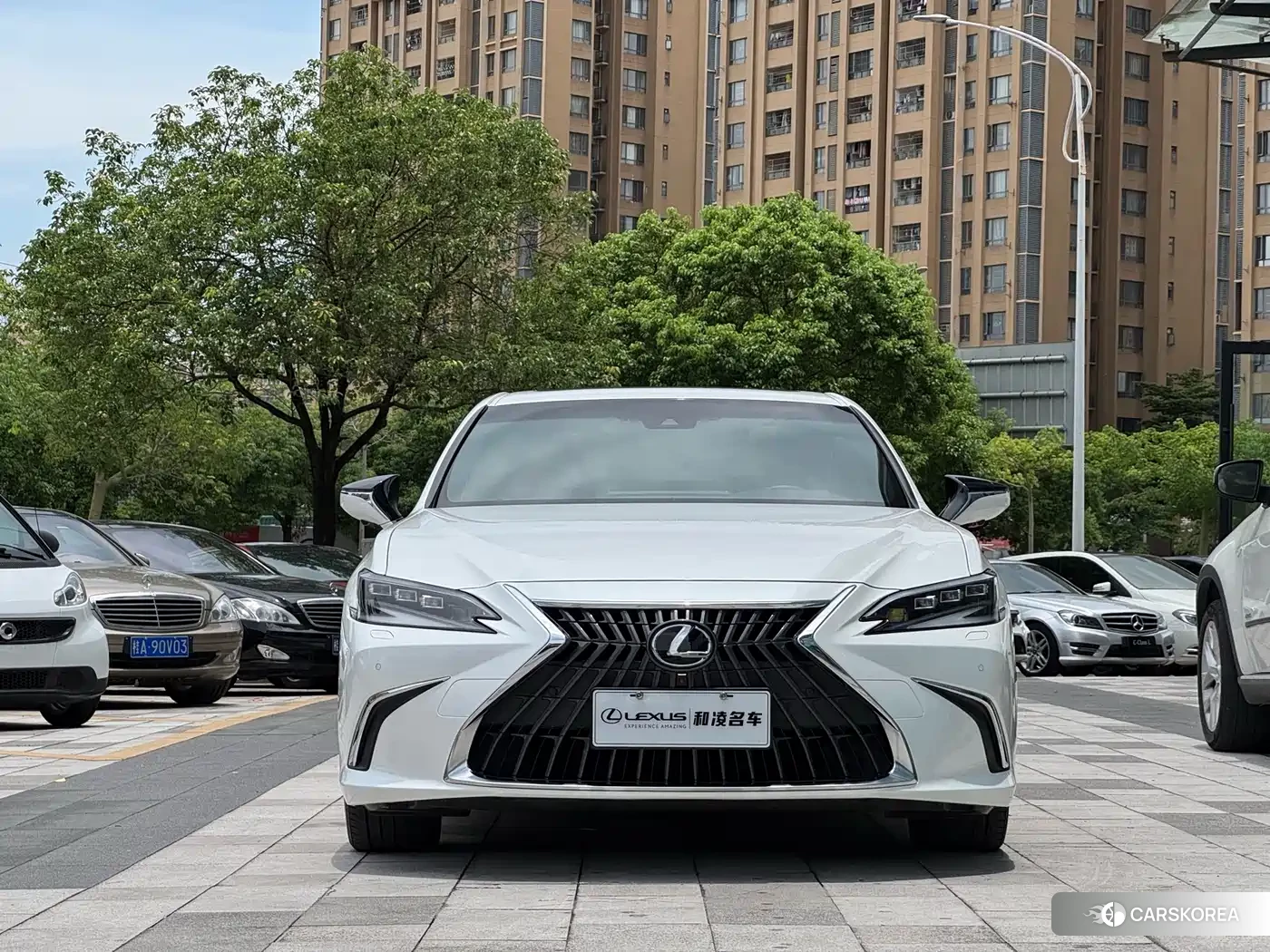 Lexus ES id 4655191 из Китая 9