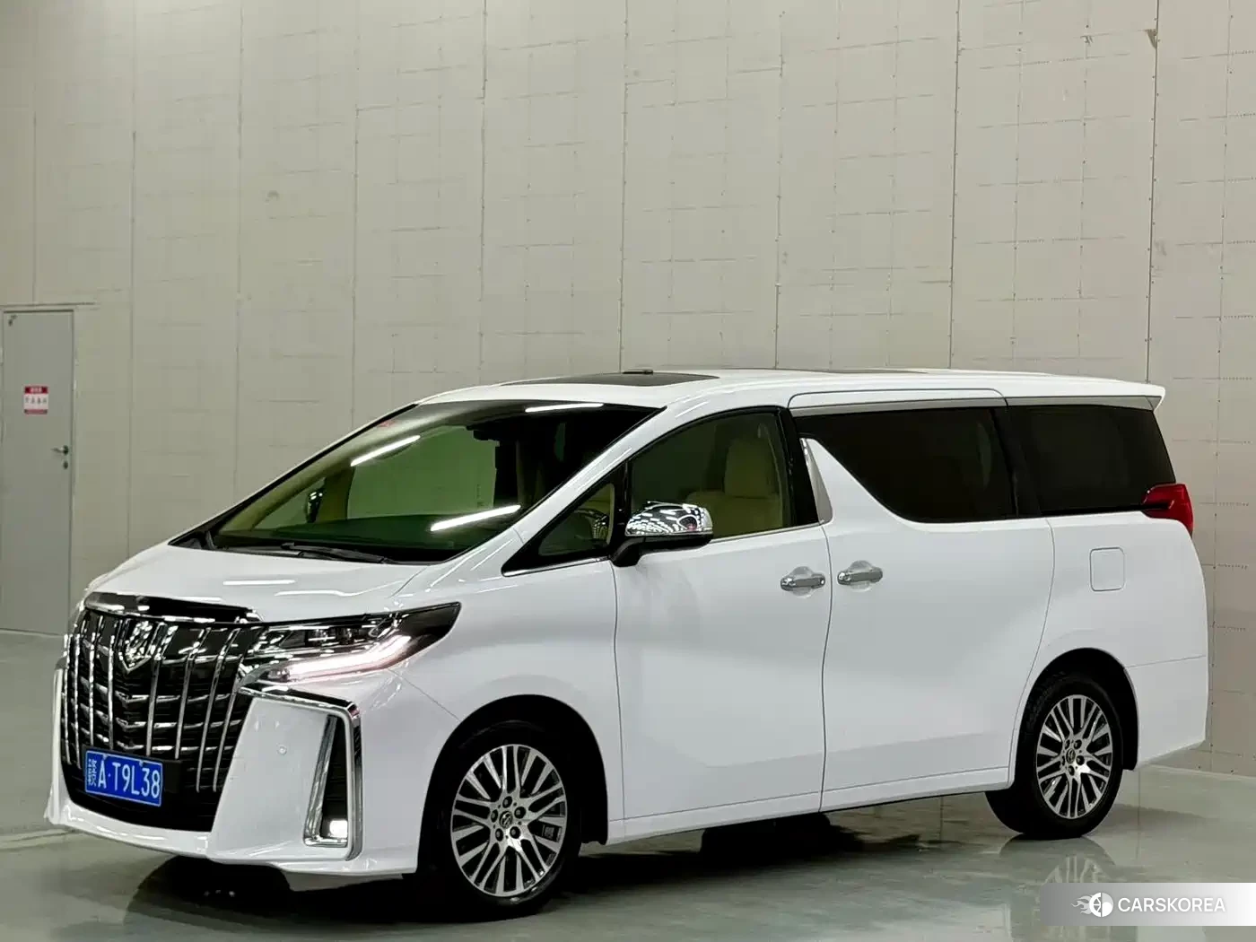 Toyota Elfa 2018 Белый из Китая, фото 5