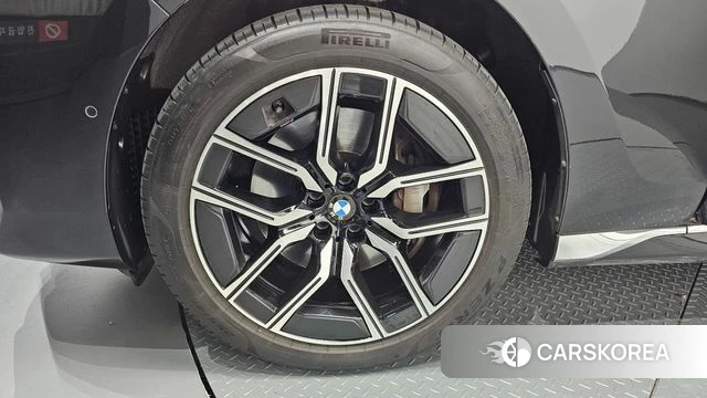 BMW 7 Series (G70) id 4382039 из Кореи 25