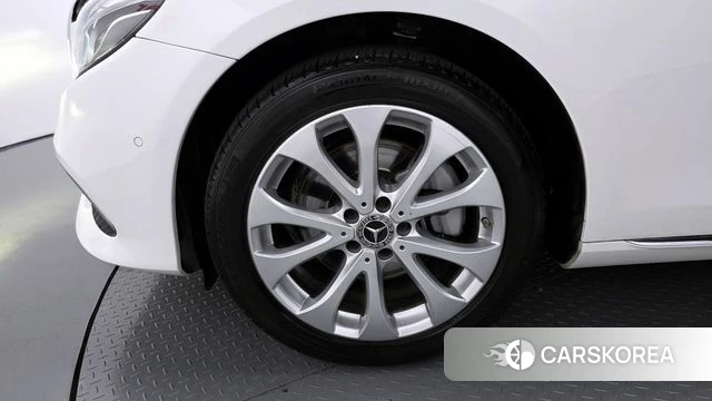 Mercedes-Benz E-Class W213 id 4416984 из Кореи 25