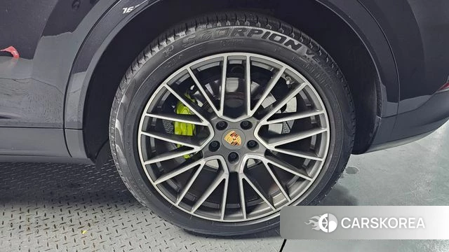 Porsche Cayenne (PO536) id 4187359 из Кореи 25