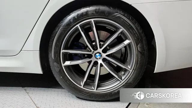 BMW 5 Series (G30) id 3620644 из Кореи 15