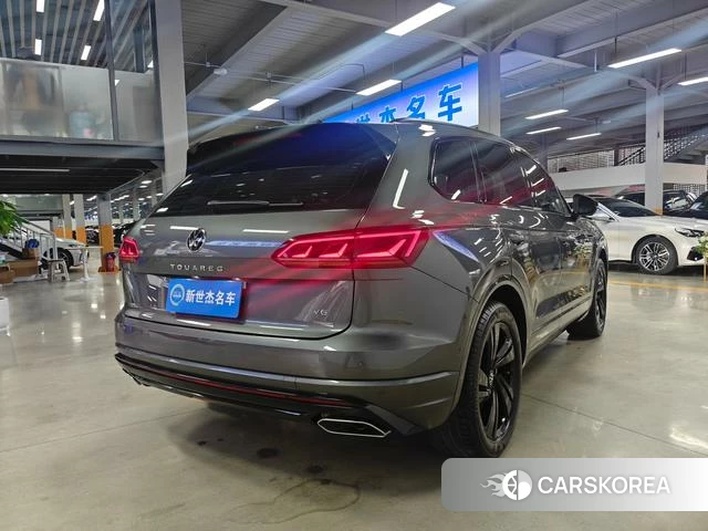 Volkswagen Touareg id 4260063 из Китая 12