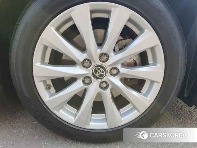 Toyota Camry (XV70) id 3694934 из Кореи 15