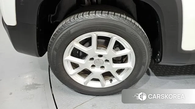 Jeep Renegade id 3742363 из Кореи 15