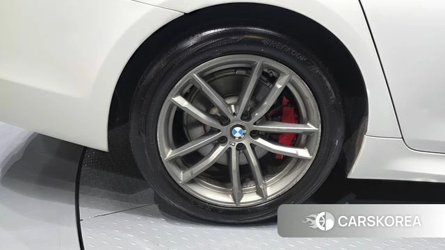 BMW 5 Series (G30) id 4318331 из Кореи 15