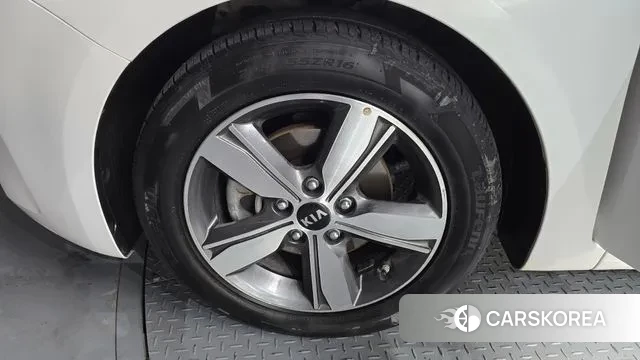 Kia The New K3 id 3692882 из Кореи 15