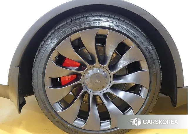 Tesla Model Y id 3310282 из Кореи 15