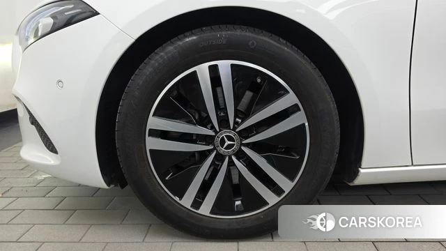 Mercedes-Benz A-Class W177 id 4758181 из Кореи 25