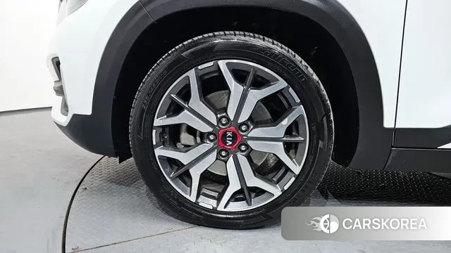 Kia Seltos id 3640617 из Кореи 15