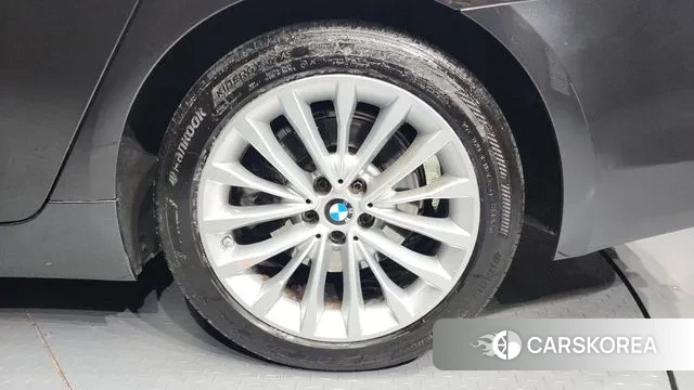 BMW 5 Series (G30) id 3622576 из Кореи 15