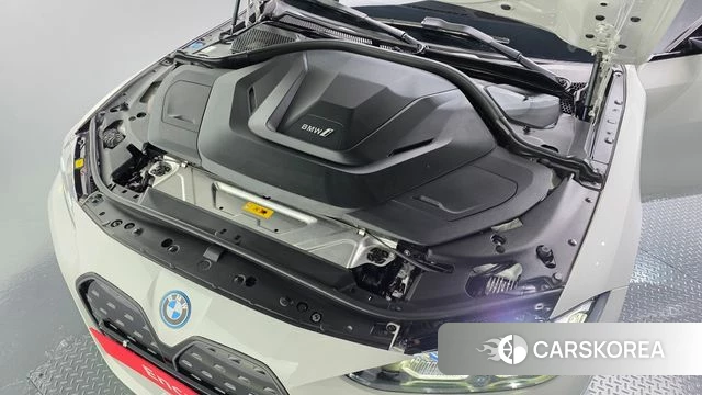 BMW i4 id 4740131 из Кореи 29