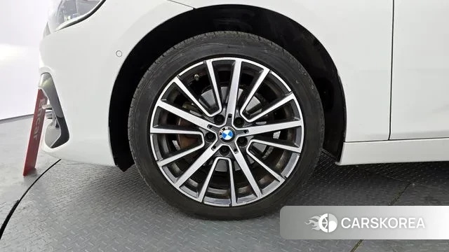 BMW 2 Series Active Tourer (F45) id 3727685 из Кореи 15