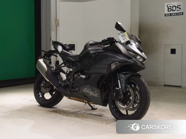 Kawasaki ZX-4R SE 2025 из Японии, фото 5