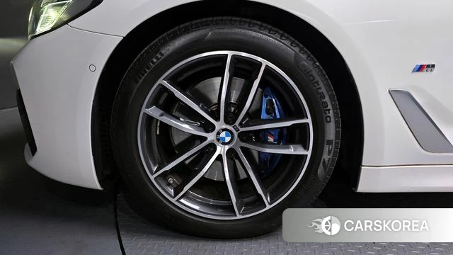 BMW 5 Series (G30) id 4303266 из Кореи 15