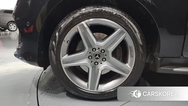 Mercedes-Benz GLE - Class W166 id 3464872 из Кореи 15