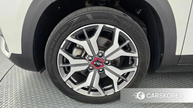 Kia Seltos id 4608830 из Кореи 32