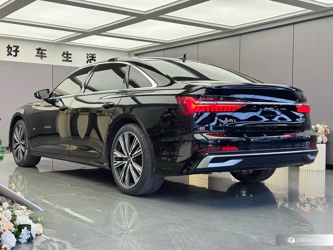 Audi A6L id 4679917 из Китая 9