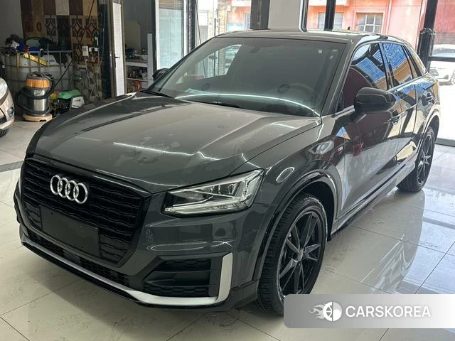 Audi Q2L 2021 Темно-серый из Китая, фото 5