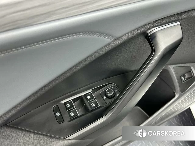 Volkswagen Sagitar id 4301517 из Китая 18