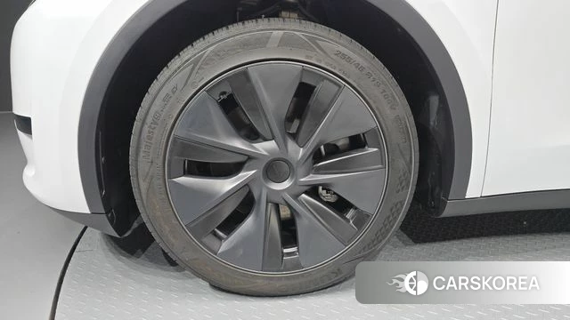 Tesla Model Y id 4571447 из Кореи 31
