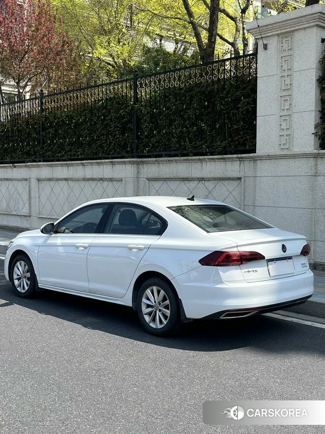 Volkswagen Bora 2021 Белый из Китая, фото 5