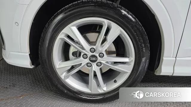 Audi Q3 (F3) id 3690261 из Кореи 15