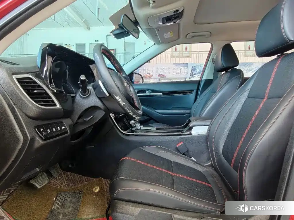 Kia KX3 2022 Red/purple из Китая, фото 5