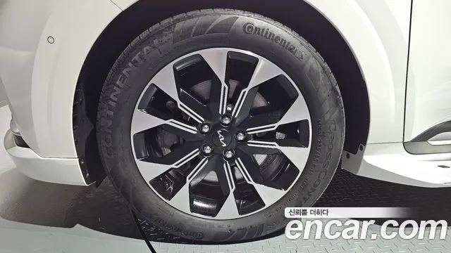 Kia Carnival 4th generation id 2401929 из Кореи 15