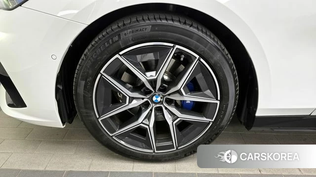 BMW 5 Series (G60) id 4248309 из Кореи 15