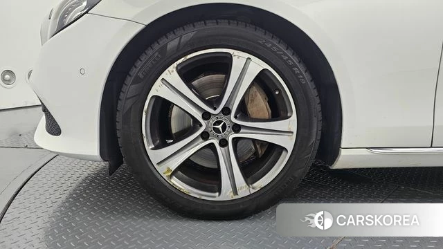 Mercedes-Benz E-Class W213 id 4620450 из Кореи 28