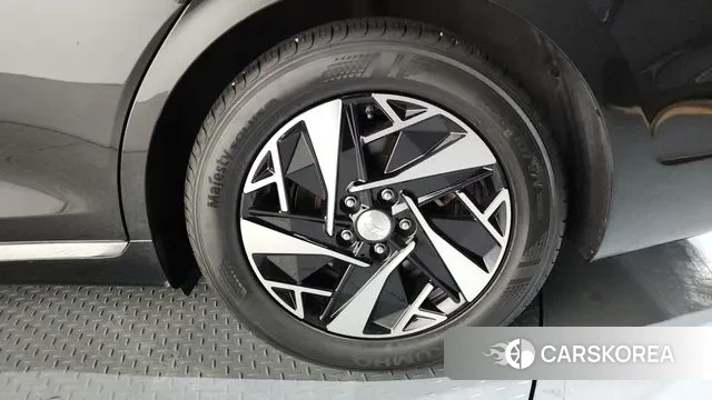 Hyundai The New Grandeur IG Hybrid id 3610975 из Кореи 15