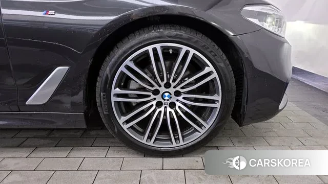 BMW 5 Series (G30) id 3008535 из Кореи 15