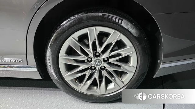 Lexus LS500h 5th generation id 4620536 из Кореи 30