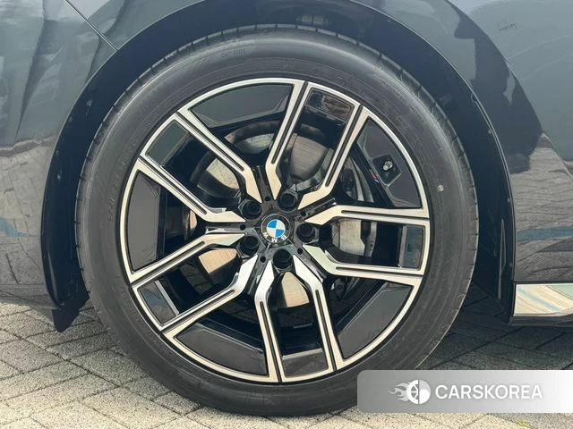 BMW 7 Series (G70) id 4194046 из Кореи 15