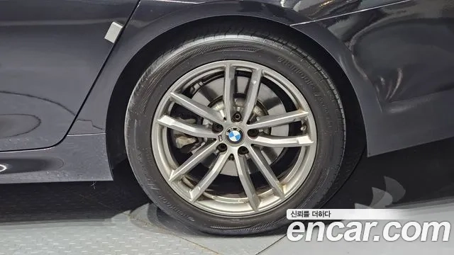 BMW 5 Series (G30) id 2876853 из Кореи 15