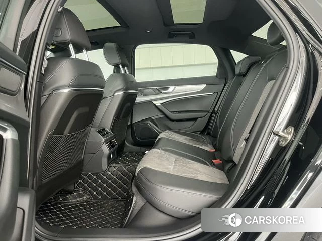Audi A6L id 4290382 из Китая 17