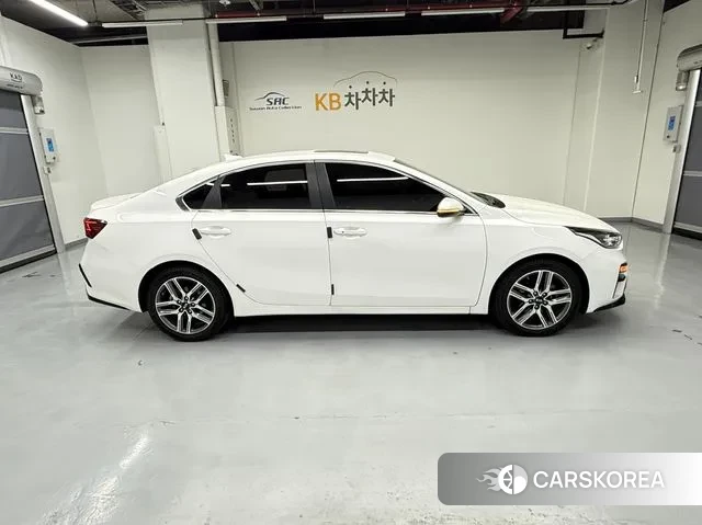 Kia Come New K3 id 3643788 из Кореи 15