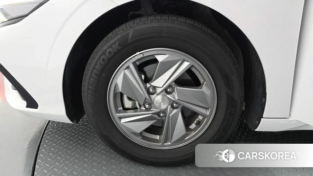 Hyundai The New Avante (CN7) id 4243572 из Кореи 29