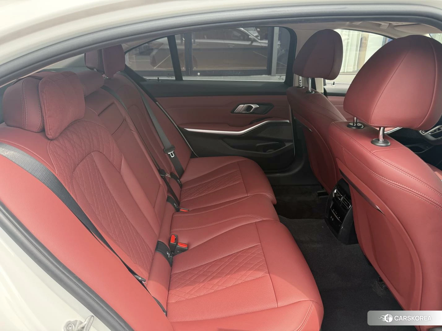 BMW 3 series 2024 Белый из Китая, фото 5