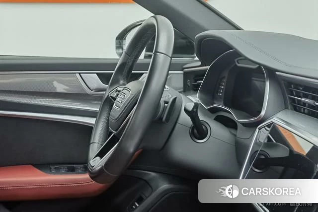 Audi A6L id 4290684 из Китая 19