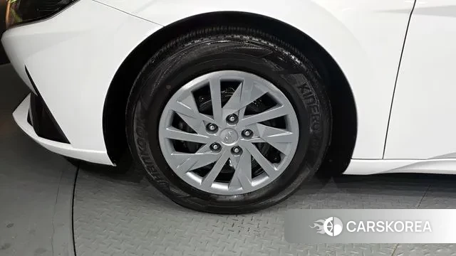 Hyundai Avante (CN7) id 3438985 из Кореи 15