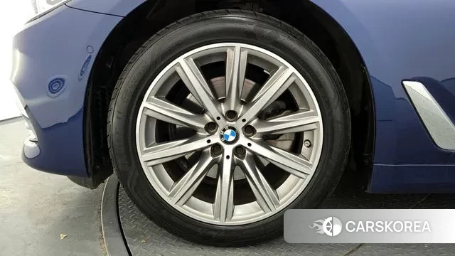 BMW 5 Series (G30) id 3474637 из Кореи 15