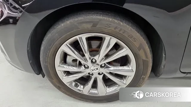 Kia The New Carnival id 3509632 из Кореи 13