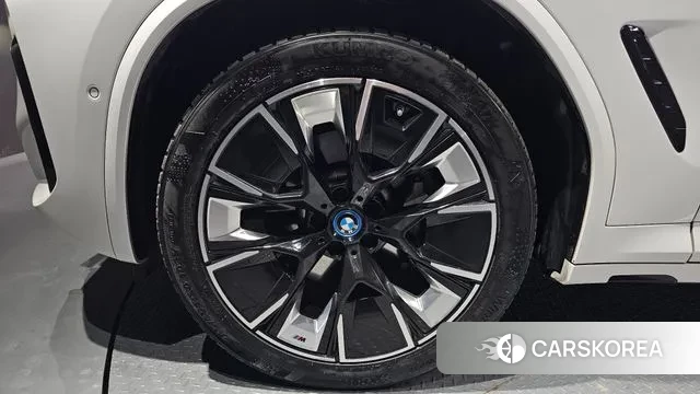 BMW iX3 id 3576775 из Кореи 15