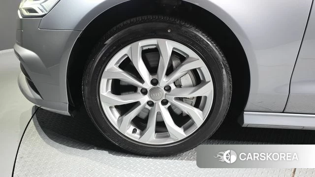 Audi New A6 id 4325675 из Кореи 27