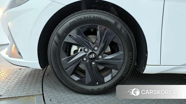 Hyundai Avante (CN7) id 3818765 из Кореи 15