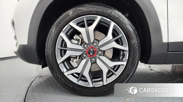 Kia Seltos id 4409861 из Кореи 27