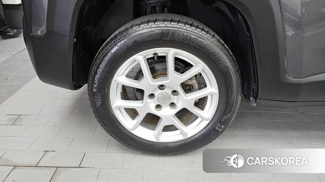 Jeep Renegade id 4636741 из Кореи 27