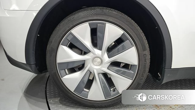 Tesla Model Y id 4854188 из Кореи 15